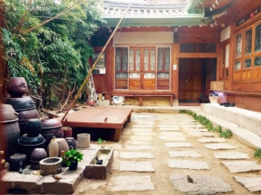  Gongsimga Guesthouse  Сеул